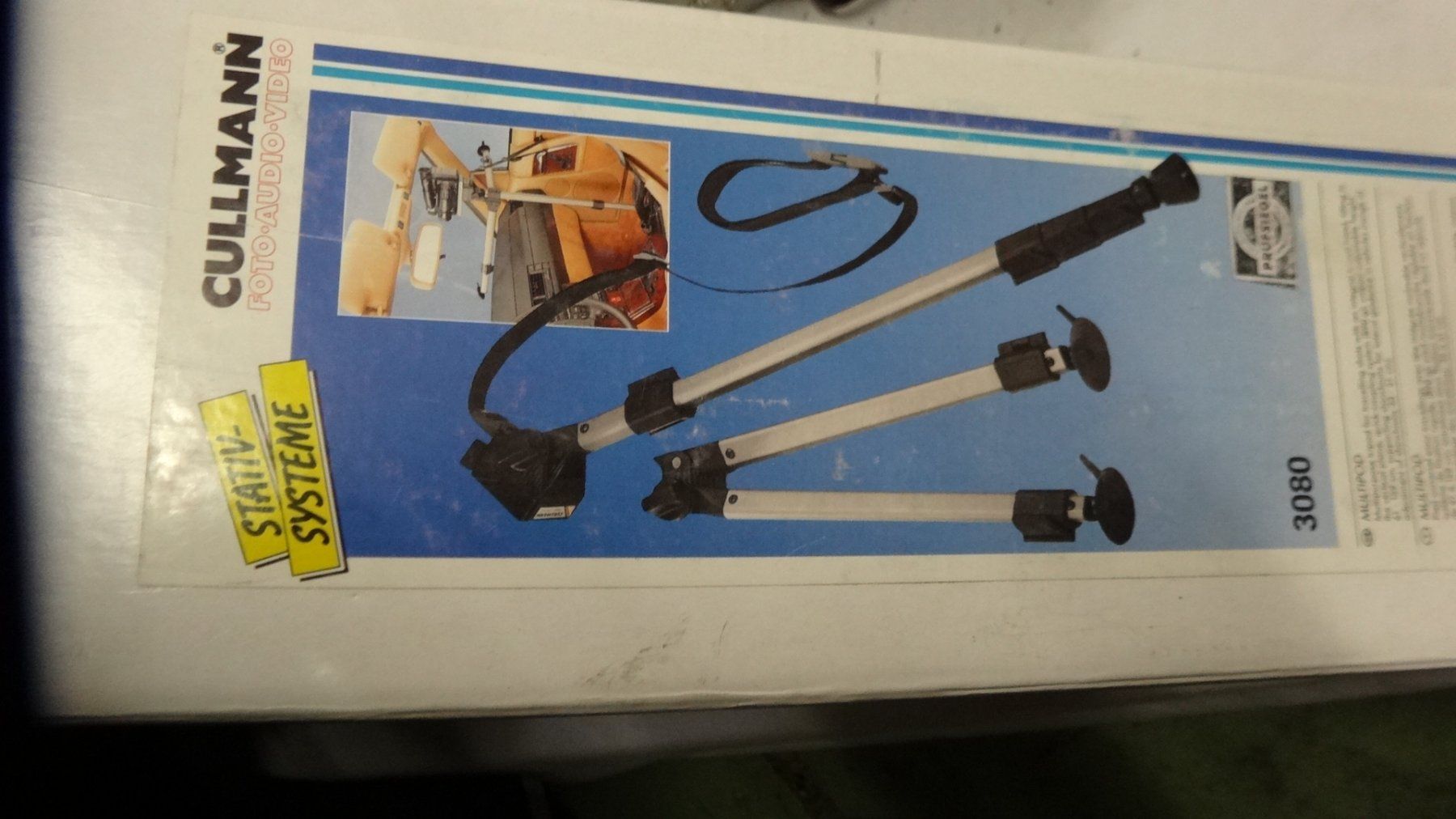 Treppiedi & Teste: CULLMANN STATIV SYSTEM,GANZE NEU-MIT ORIGINAL PAKUNG.MITBUCH – Nuovo e nell'imballaggio originale da zürich venduto da ahmad01