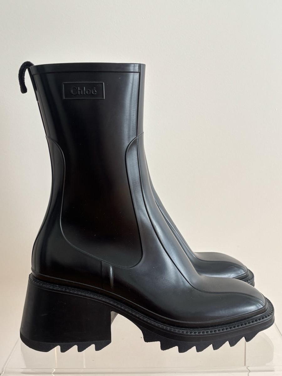 Chloé Damenschuhe: Bottes Chloé noires à talon (40) – Gebraucht aus Lausanne von HelenaK