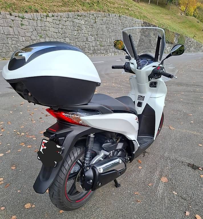 Honda Autres: Honda SH 300A – D'occasion à Gersau par blikk21 2