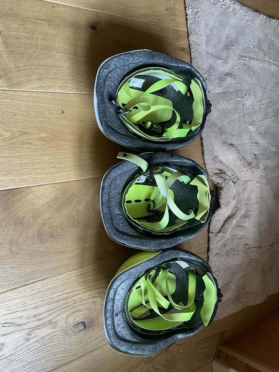 Decathlon Caschi: 3x casque vélo KH500 fluo 48-52cm – Usato da Erde venduto da tac_75wp 1