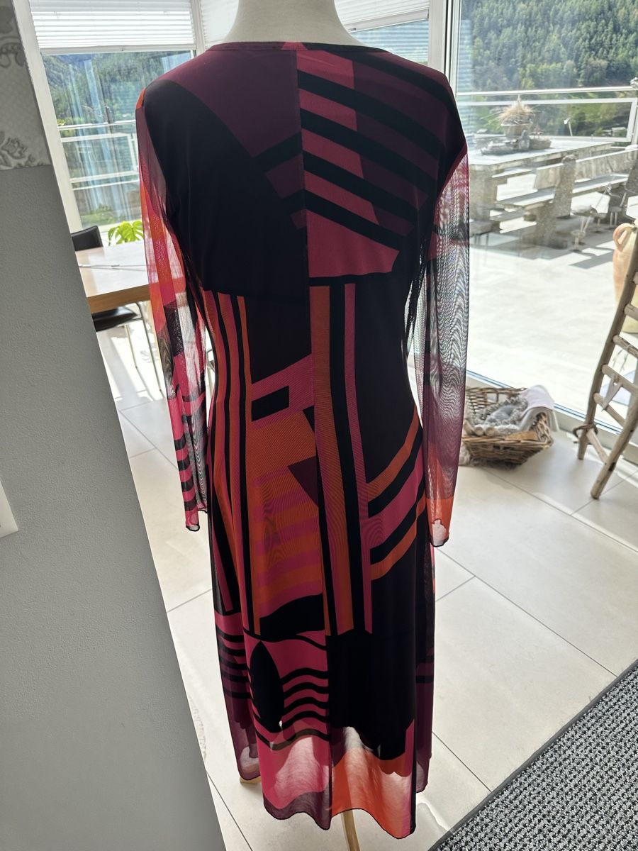 Vestiti: Kleid von cartoon – Usato da visp venduto da Kmemo1 1