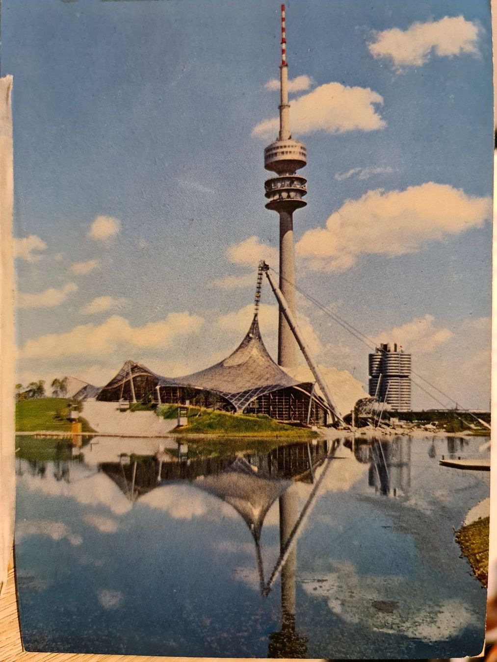 Cartoline postali: Ansichtskarte München Olympiapark 1972 – Usato da Dintikon venduto da Vexi