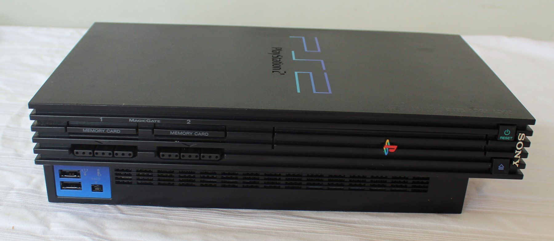 Sony Console: Sony Playstation 2 Konsole mit 4 Spielen und 2 Controller – Usato da Zürich venduto da Auctionata 1