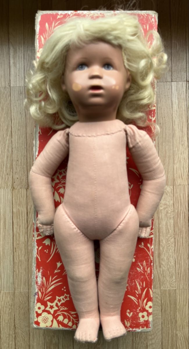Käthe Kruse Bambole: Käthe Kruse Puppe, Original. – Usato da St. Gallen venduto da reg_f8h8 2