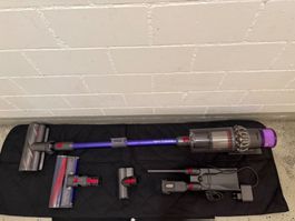 Dyson V11 absolut  Handstaubsauger /Akku mit Klick + Zubehör