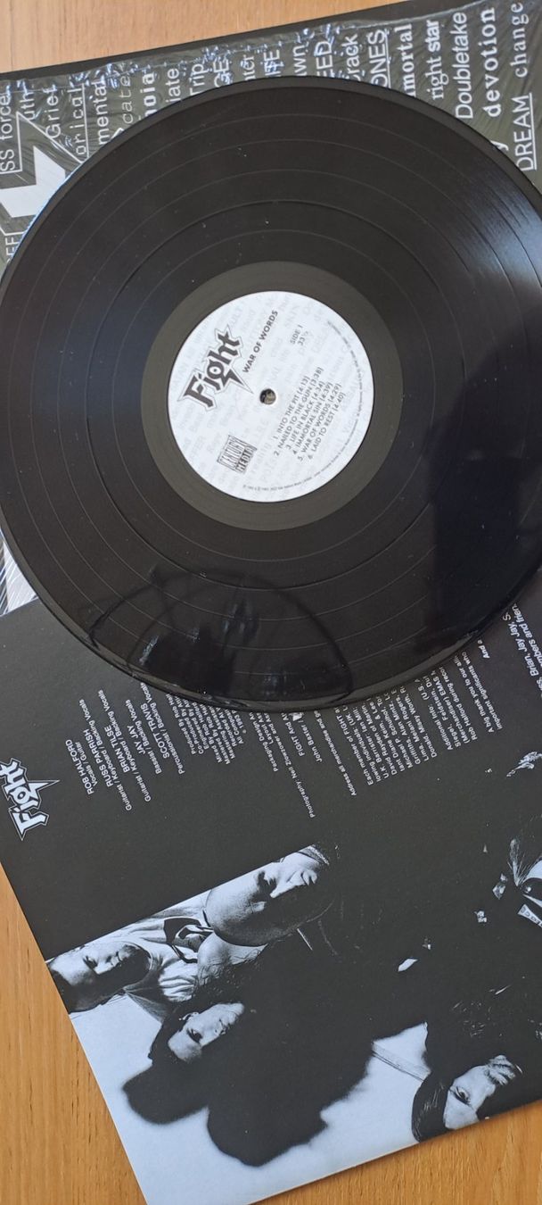 Vinyles: Fight, Rob Halford, judas priest – Neuf (Voir description) à Bitsch par jajo79076 2