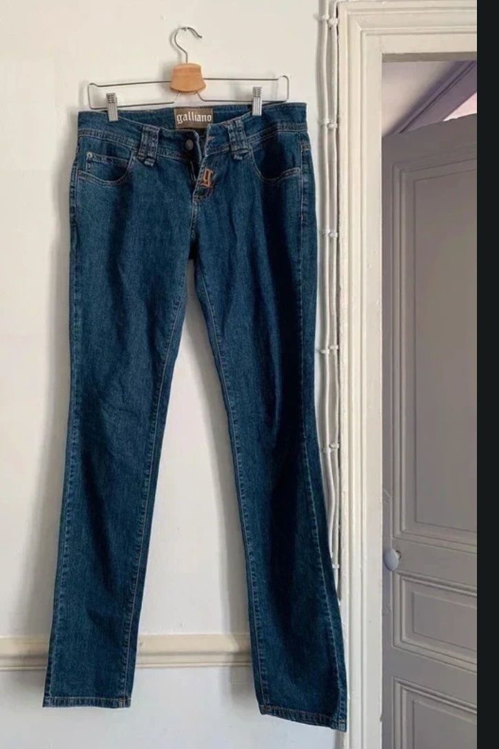 John Galliano Jeans: john galliano skinny jeans – D'occasion à basel par wastedworld 1