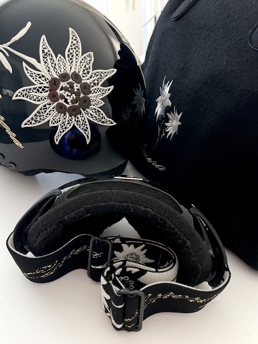 Carrera Caschi: CARRERA Helmet & Goggles Set – Nuovo e nell'imballaggio originale da Emmen venduto da Avviivva_Com2023 2