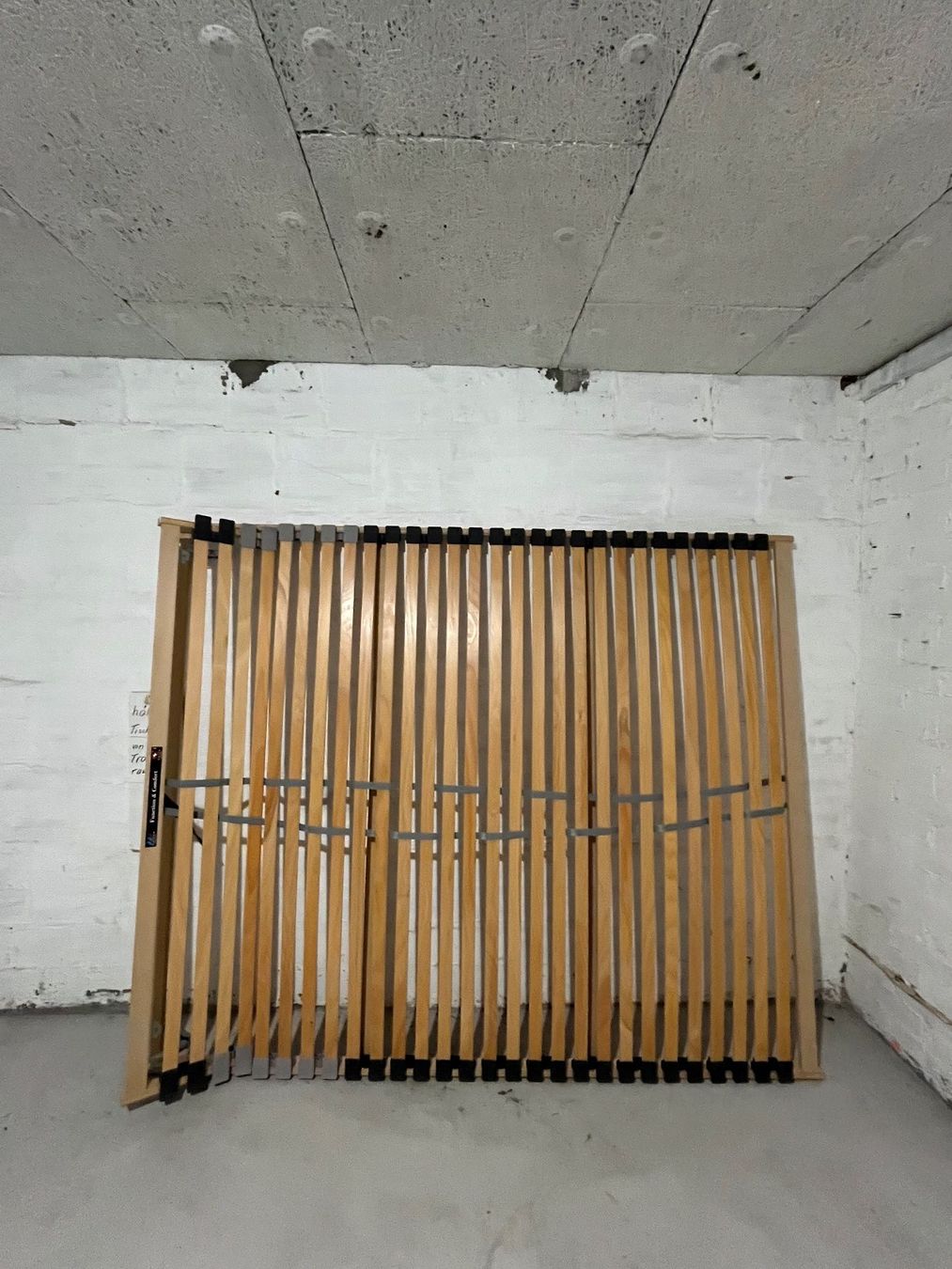 Lits: Bett Eiche mit Lattenrost – D'occasion à St.Gallen par Jack8053 5