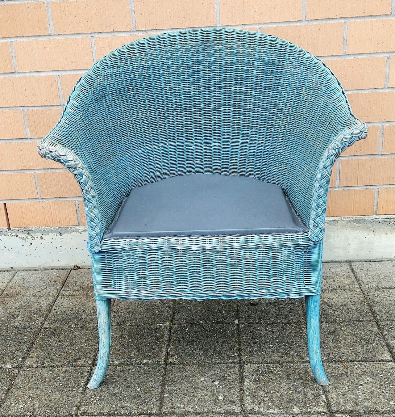 Stühle: Korbstuhl für Balkon, Terrasse oder Garten – Gebraucht aus Oberarth von  1