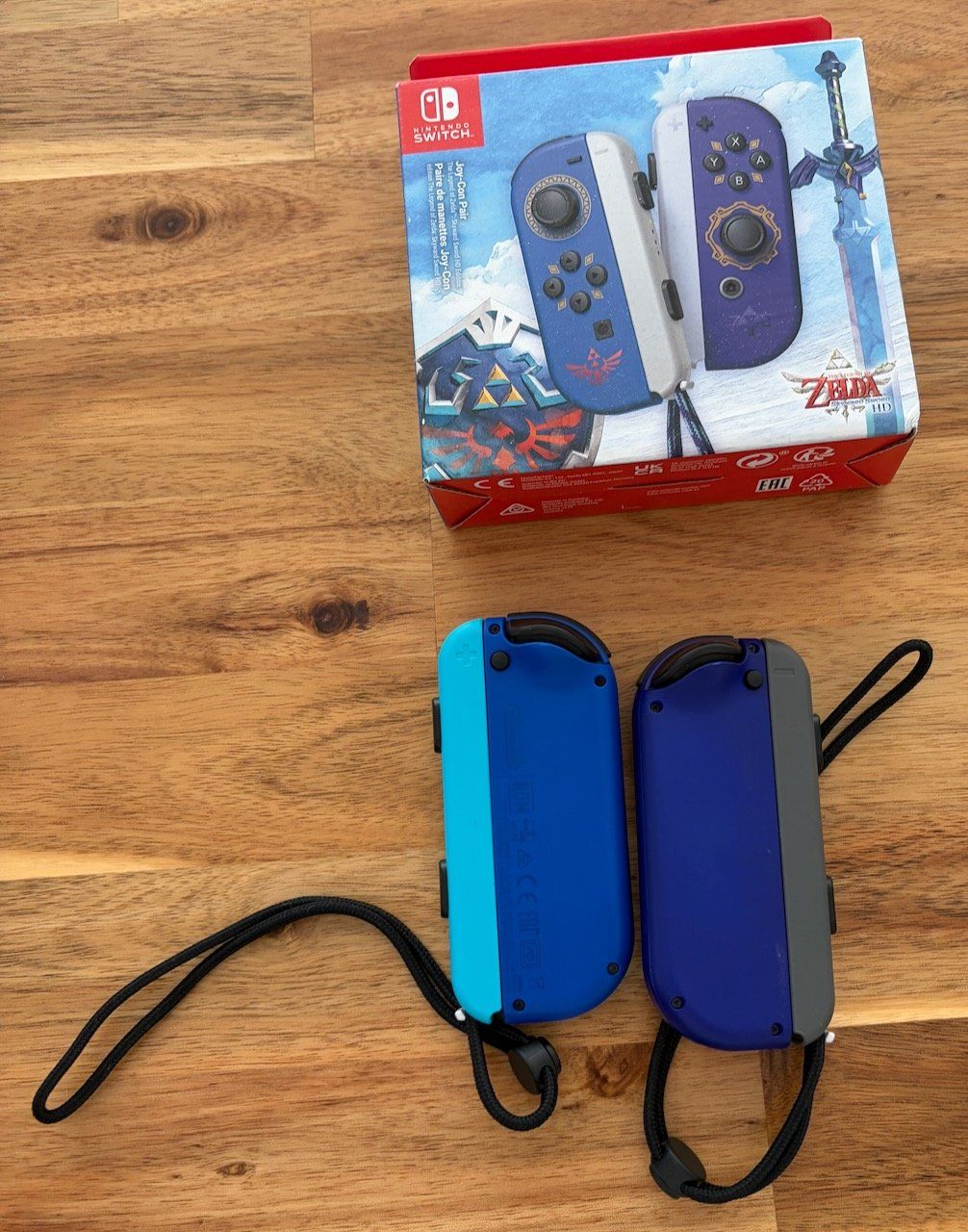 Nintendo Manettes: Nintendo Switch Joy-Con Zelda Edition – D'occasion à Weinfelden par gigik 1