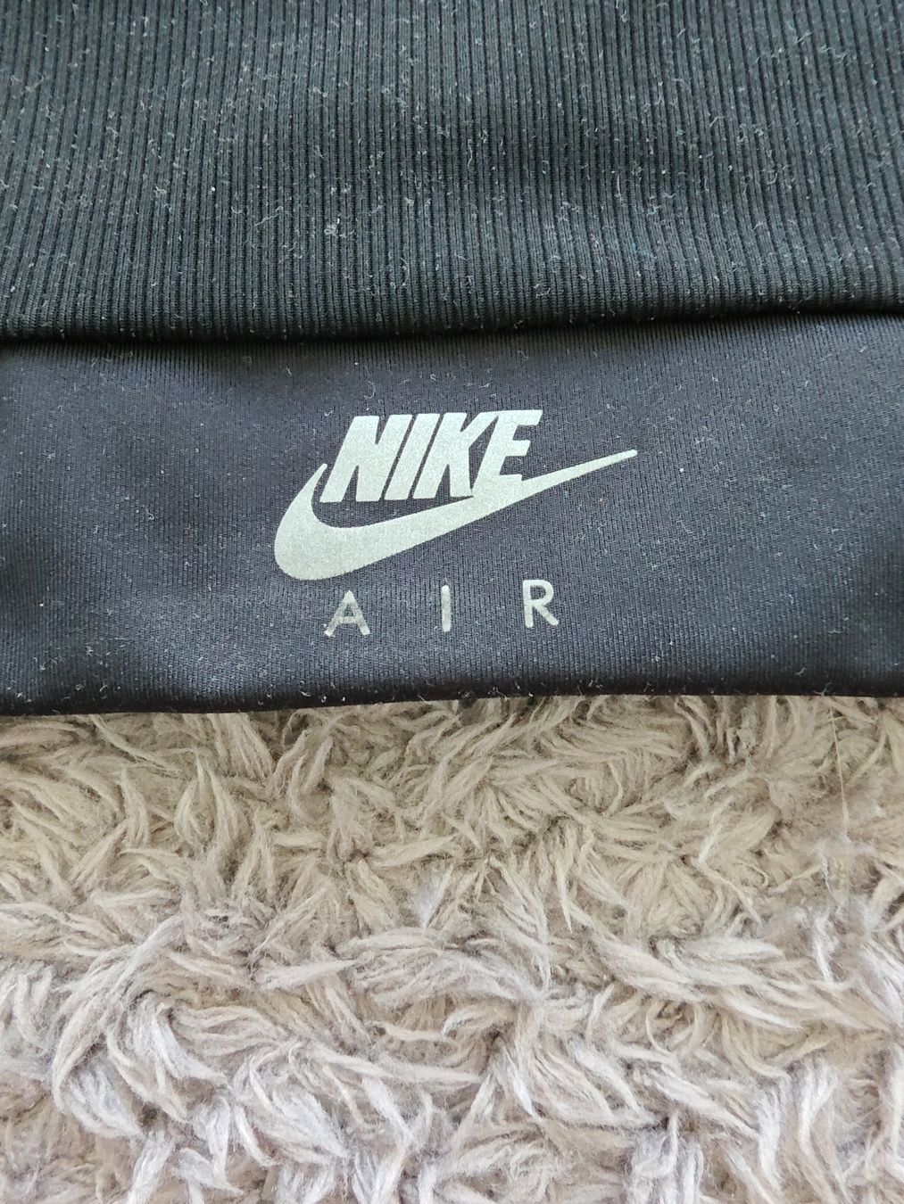 Nike Top: Nike Air Sport BH – Usato da Pieterlen venduto da Saemelili 1