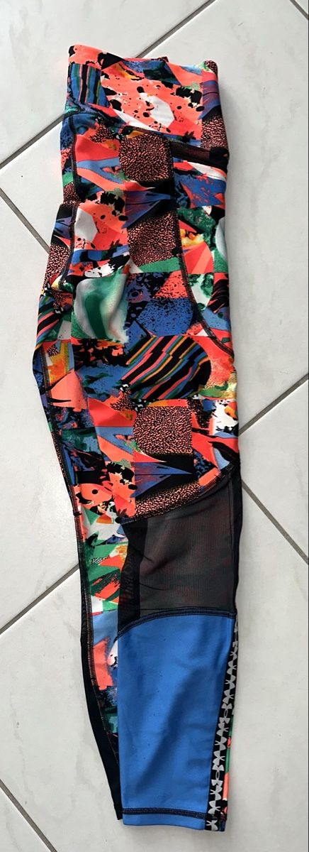 Under Armour Leggings: UNDER ARMOUR LEGGINS GR. S  – Gebraucht aus Unteraegeri von MH203 2