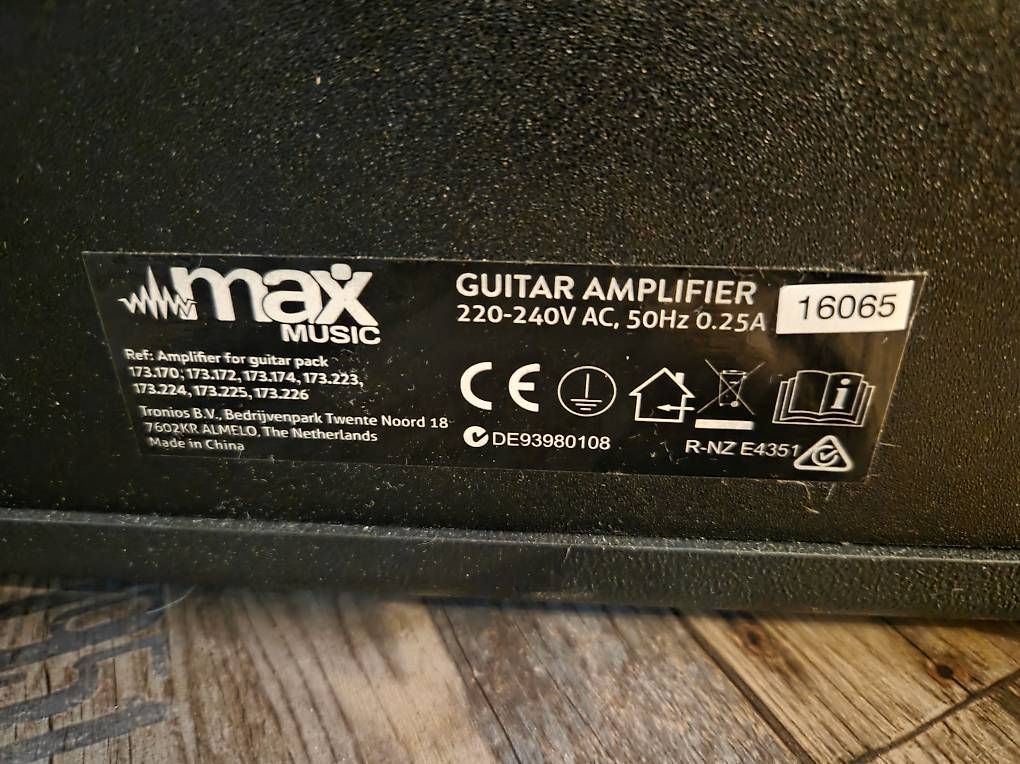 Verstärker: Verstärker Gitarre – Gebraucht aus Emmetten von aloha15 2