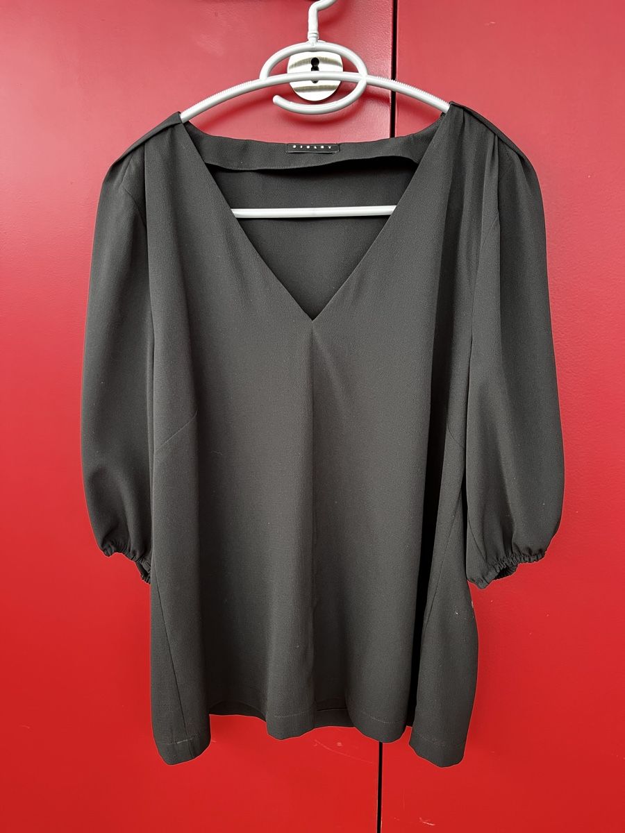 Sisley Tops: Top Sisley noir taille M – Gebraucht aus Romont FR von cat_j6ww