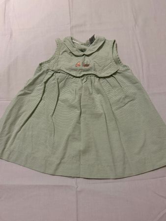 Jolie robe d'été à rayures vertes taille 86 