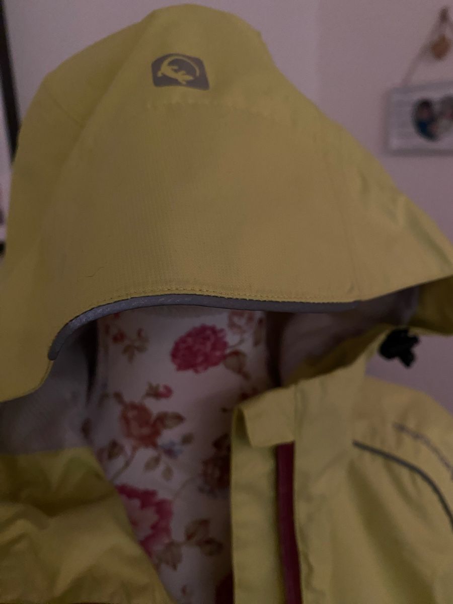 Trevolution Giacche: Trevolution Regenjacke gelb Gr 38 – Usato da Schönenberg ZH venduto da Pfupfli1 3