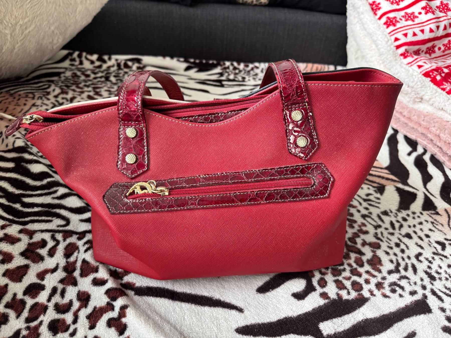 Borse da donna: Sac à main et porte monnaie cavalinho – Usato da Vuadens venduto da hoc_fd5p 2
