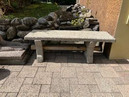 Steinbank ohne Lehne