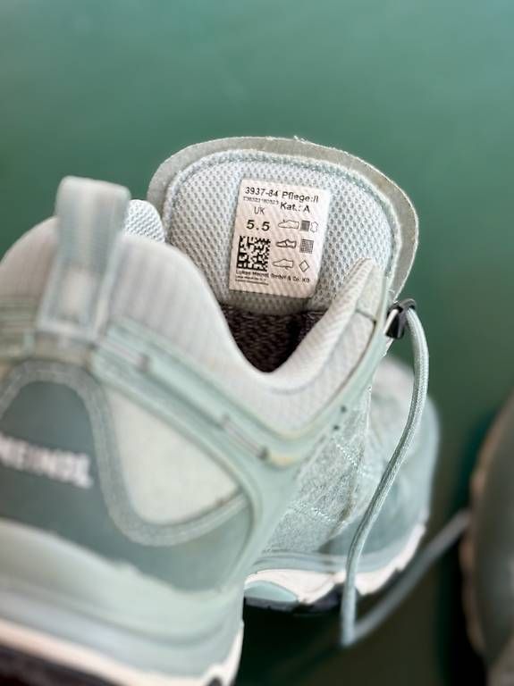 Meindl Damenschuhe: Wanderschuhe von Meindl – Neu (gemäss Beschreibung) aus Zürich von Biennetastic 2