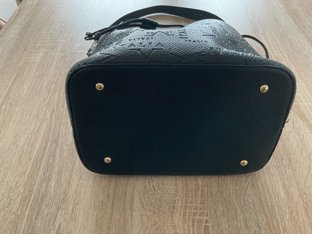 Versace Borse da donna: Versace Damentasche in Schwarz – Nuovo (secondo la descrizione) da Glattpark-Opfikon venduto da Zizzo 1