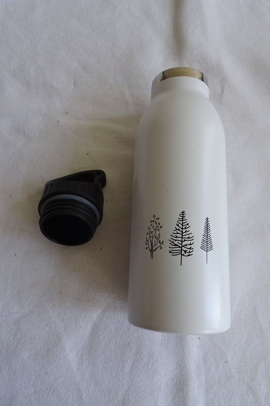 Borracce & Thermos: Trinkflasche, evtl. Isolierflasche mit Schraubdeckel weiss – Usato da Strengelbach venduto da schmetterling20