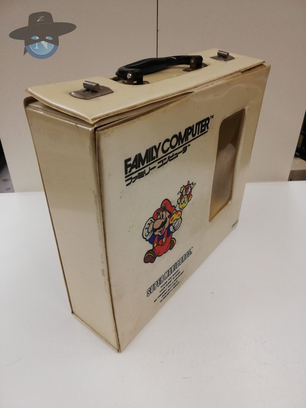 Nintendo Console: Famicom Mario Bros "Koffer" - Storage Box aus Japan – Usato da St. Gallen venduto da zorro_dc 3