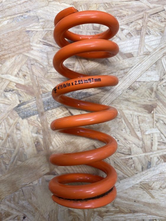 FOX Feder Dämpfer 475lb/in x 2.65in/67mm orange (Gebraucht) in ...