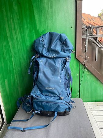 Osprey Kestrel 38L Trekkingrucksack  blau, guter Zustand