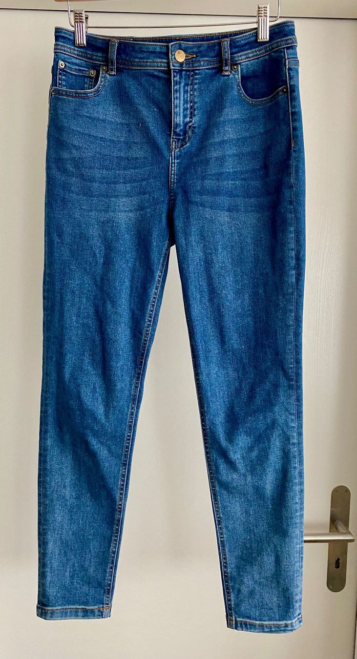 Jeans: Damen Jeans Blau Gr. 30 – Nuovo (secondo la descrizione) da Zürich venduto da ron_t88f