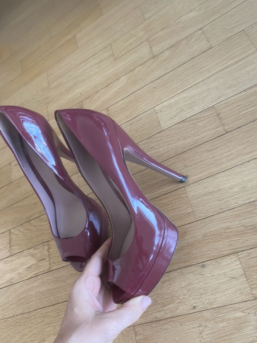 Gucci Scarpe da donna: Escarpins Burgundy Gucci – Usato da Versoix venduto da wen_75xm 2