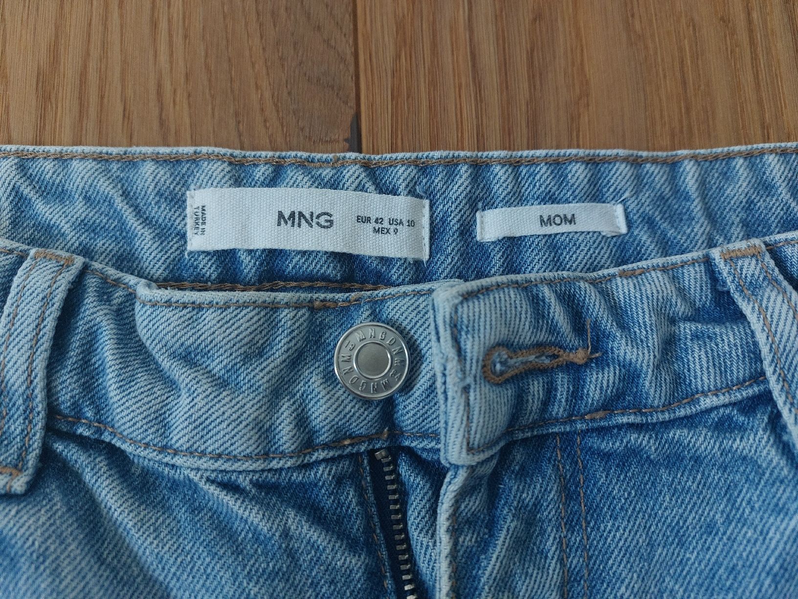 Mango Jeans: MNG Mom Jeans hellblau EUR 42 – Usato da Fraubrunnen venduto da magdalena27 1