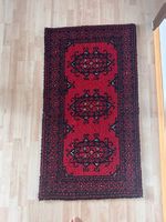 Läufer roter Teppich mit Muster guter Zustand; 126 cm