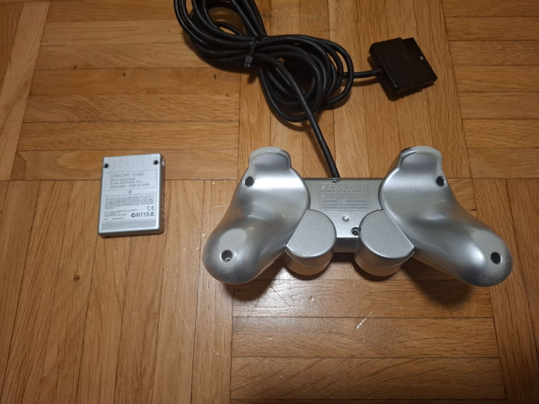 Sony Console: PS 2 Slim Silber Set revidiert (refurbished) – Usato da Gipf-Oberfrick venduto da Konsolen_Colin 1