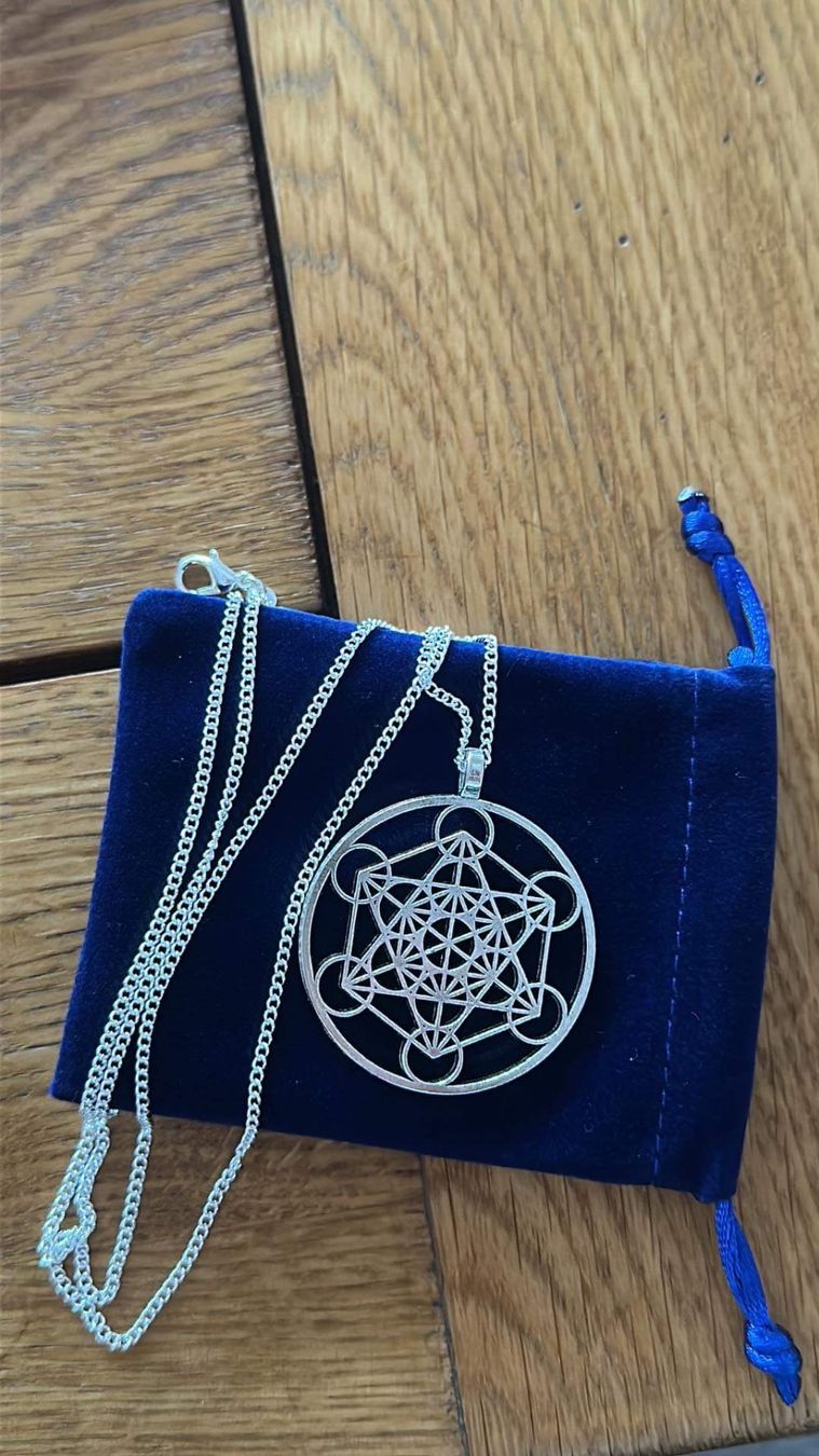 Ciondoli: Collier longueur 45 cm – Nuovo e nell'imballaggio originale da La Chaux-de-Fonds venduto da Meliha2008
