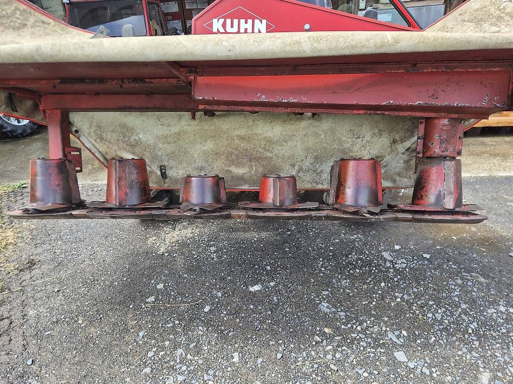 Raccolta foraggio grezzo: Kuhn – Usato da Sachseln venduto da Cat_m320f 3