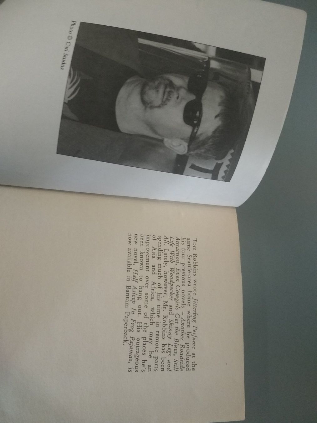 Bücher: Jitterbug Perfume Tom Robbins – Neu (gemäss Beschreibung) aus Bäch SZ von Swissy46 6