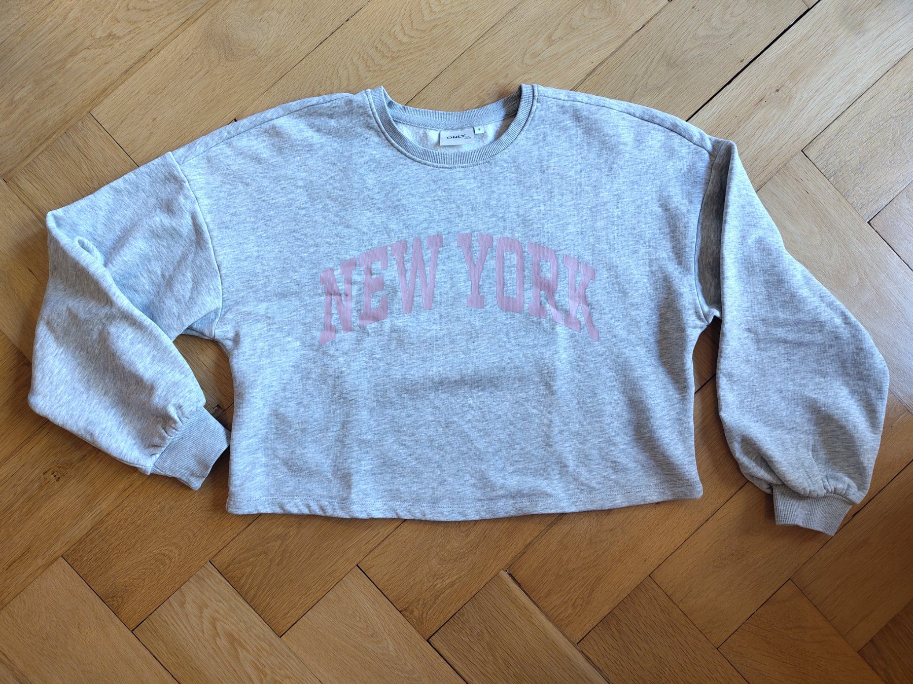 Only Pullover & Sweatshirts: Pullover – Gebraucht aus Bern von Linii