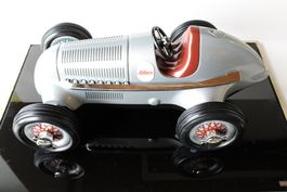 SCHUCO - MB 1936 Rennwagen Studio I 1050 "Edition 100 Jahre"