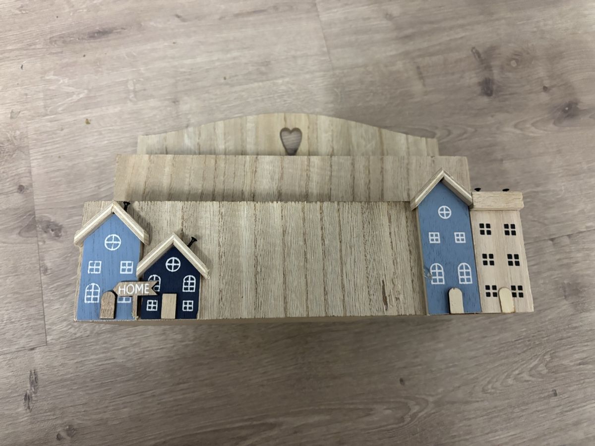 Scaffali: Briefablage Beach – Usato da Wimmis venduto da Soccerfanshop 1