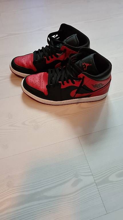 Herrenschuhe: Jordan 1 Bred – Gebraucht aus Ruppoldsried von levgeni91 1