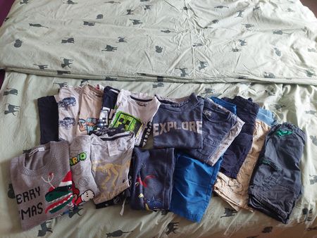 Kleiderpaket 134/140