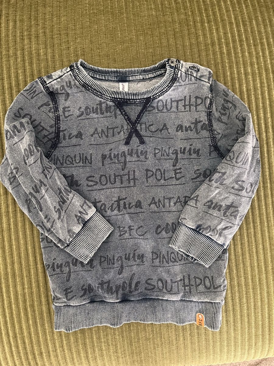 Pullover & Sweatshirts: Pull Babyface bleu-gris taille 92 parfait état – Gebraucht aus Cossonay-Ville von Venusa09