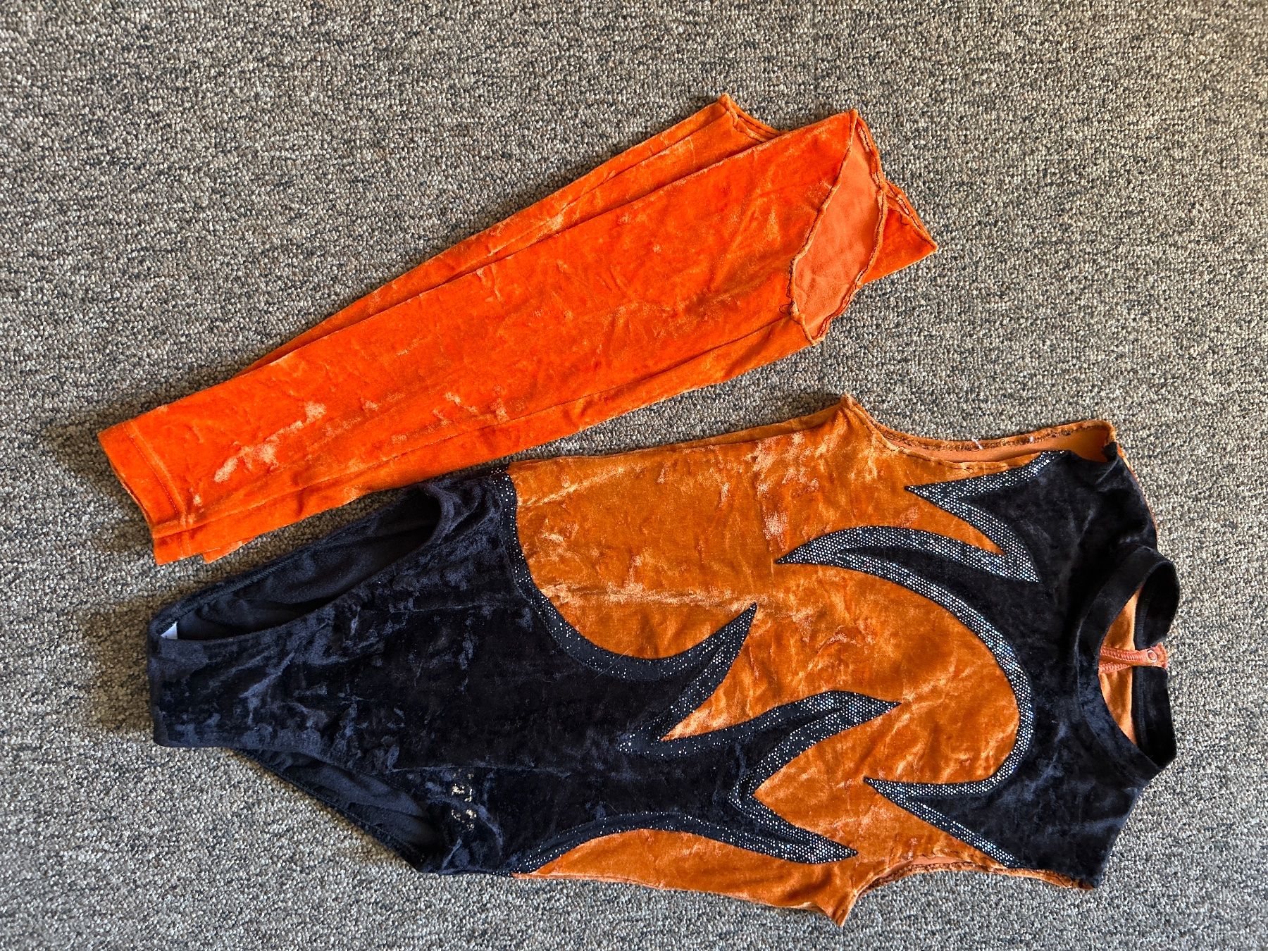 Scarpe, pantaloni & magliette da ginnastica: Turndress 152 – Usato da Basel venduto da rosna 1
