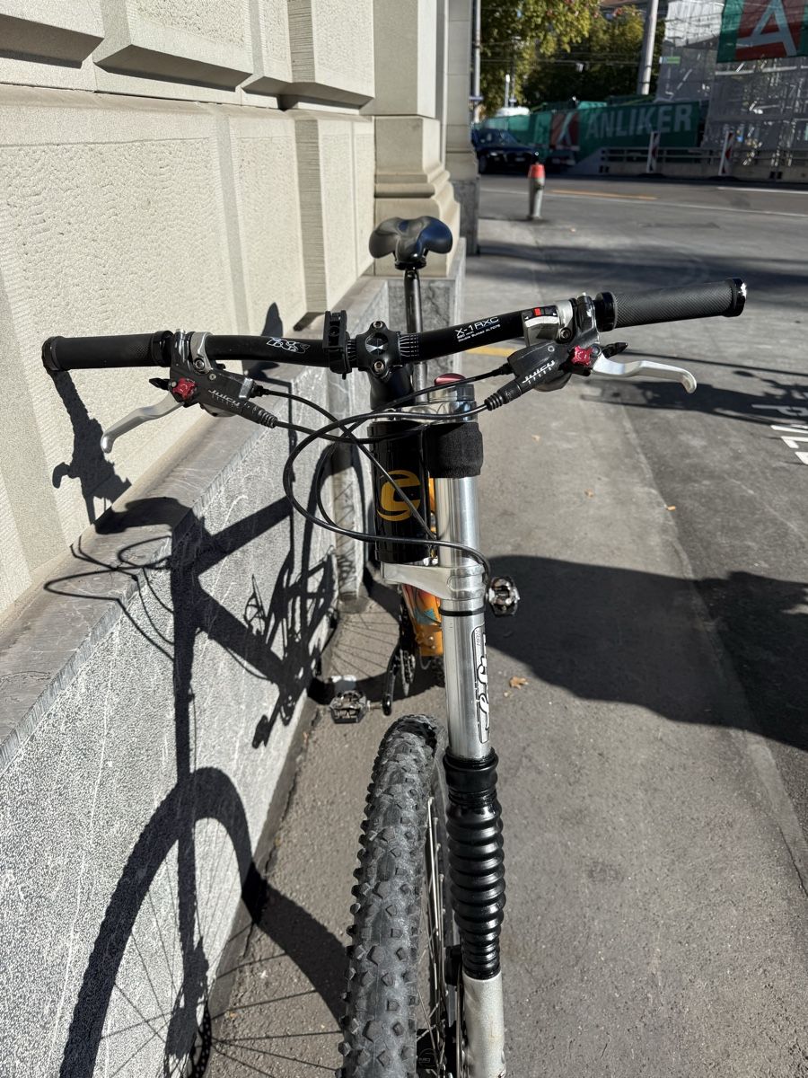 Cannondale Biciclette: Cannondale Jekyll 2000 – Vintage MTB mit Lefty Gabel – Usato da Rümlang venduto da vla_9g7d 5