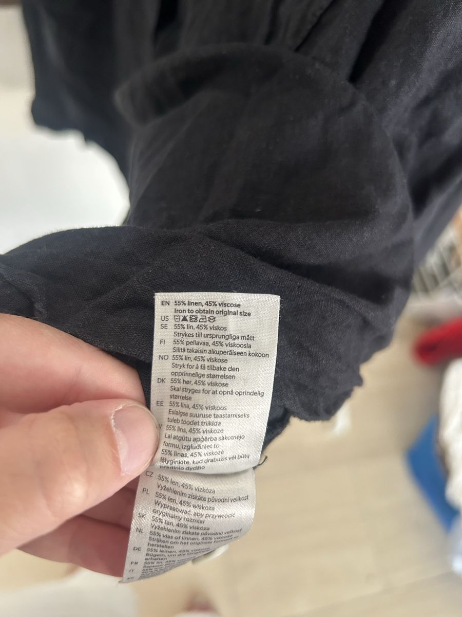 Camicette: Black linen shirt size M – Usato da Zürich venduto da fan_z5fl 3
