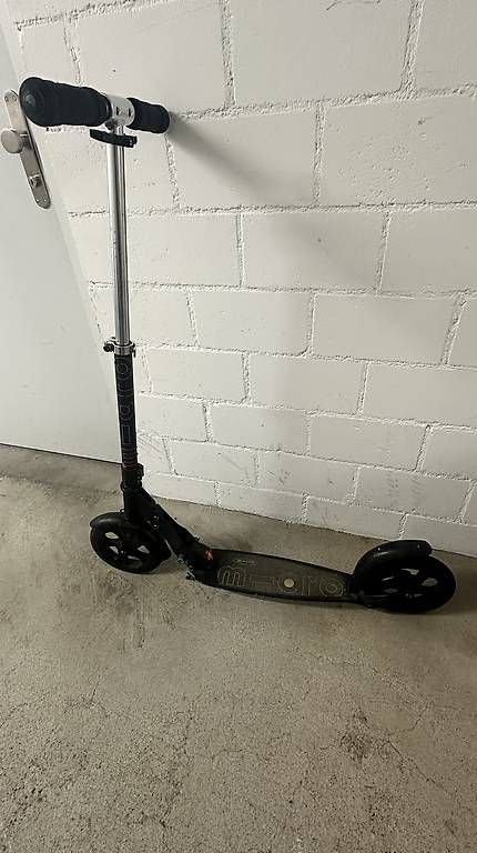 Kickboard: Micro Scooter (Tretroller) – Usato da Adlikon b.Regensdf venduto da dil_d7fz