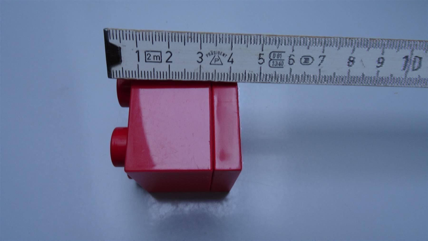 Lego Giocattoli: Mini-Lego Box mit 4 Noppen rot – Usato da Lupfig venduto da Buerkli20 4