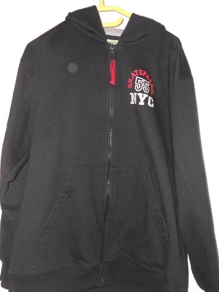 Jacken & Mäntel: Neu: Sweatjacke mit Kapuze - schwarz - Gr. 152 – Neu (gemäss Beschreibung) aus Uznach von Laeuffer