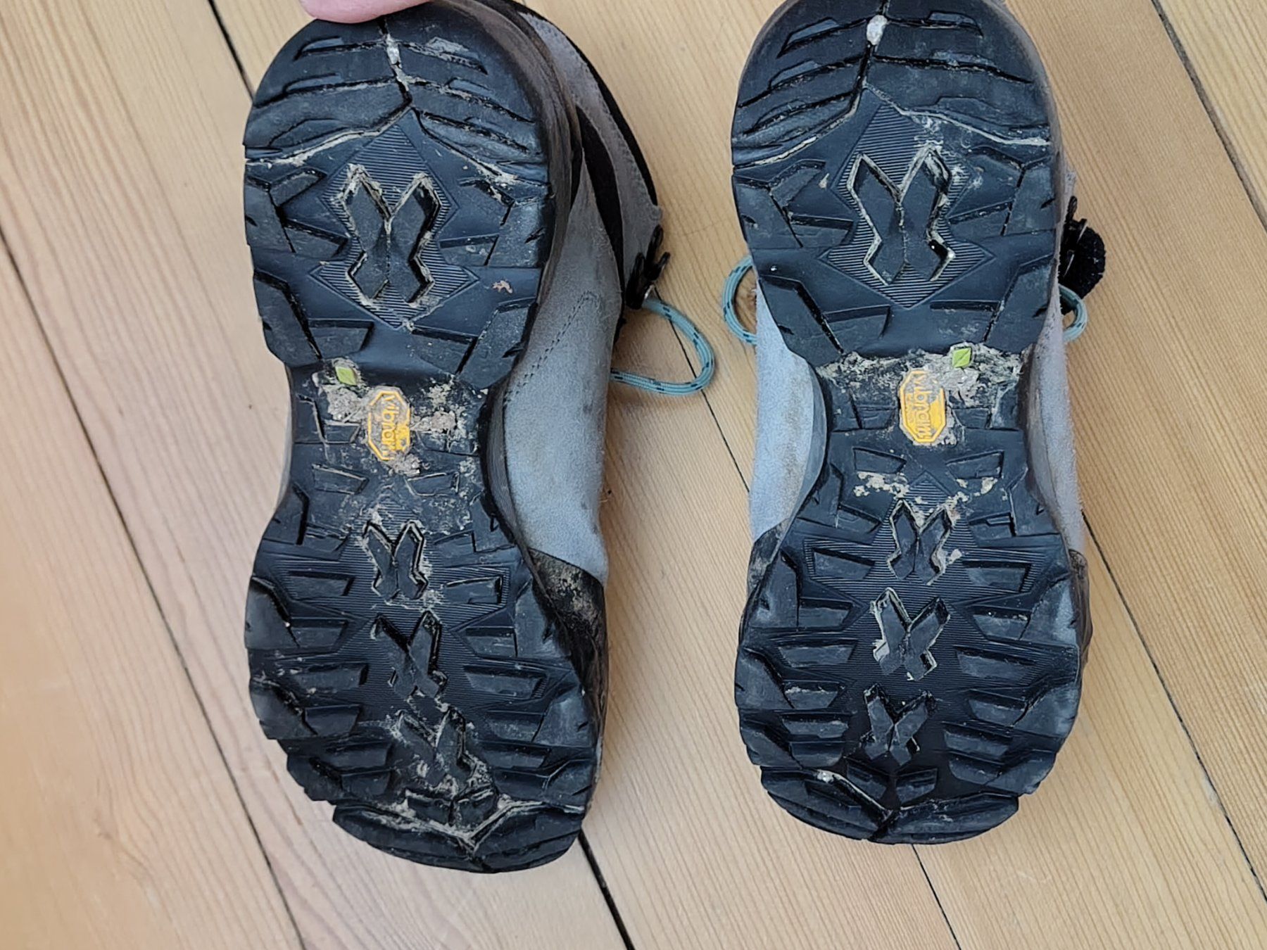 Scarpa Scarpe da donna: Scarpa Wanderschuhe Grösse 40 – Usato da Basel venduto da ste_g9bv 1